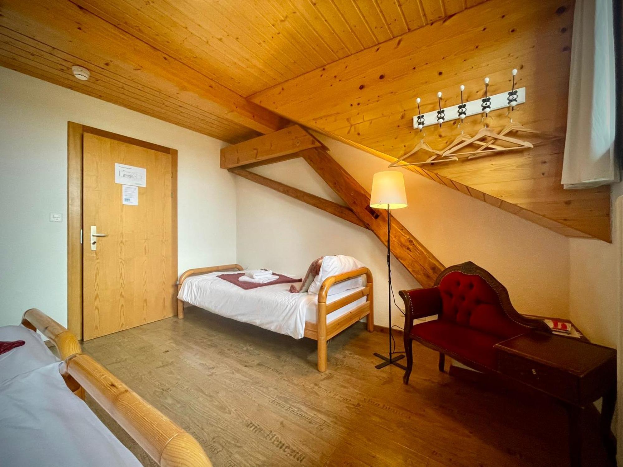Hotel Restaurant Du Marchairuz 르브라시아 외부 사진