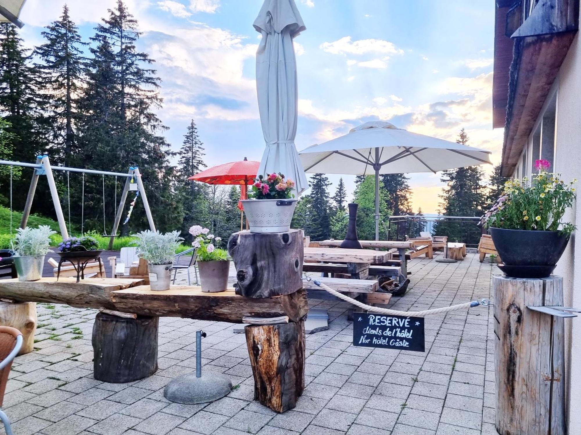 Hotel Restaurant Du Marchairuz 르브라시아 외부 사진